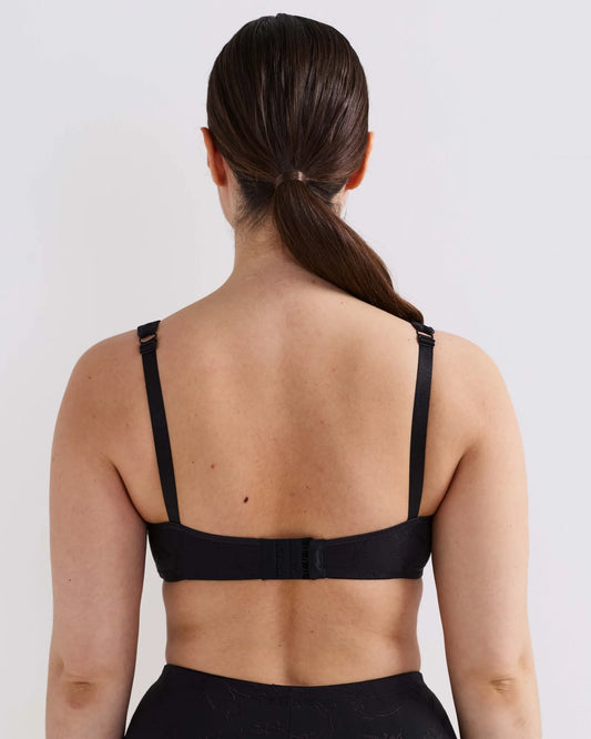 10105_1200_model_052