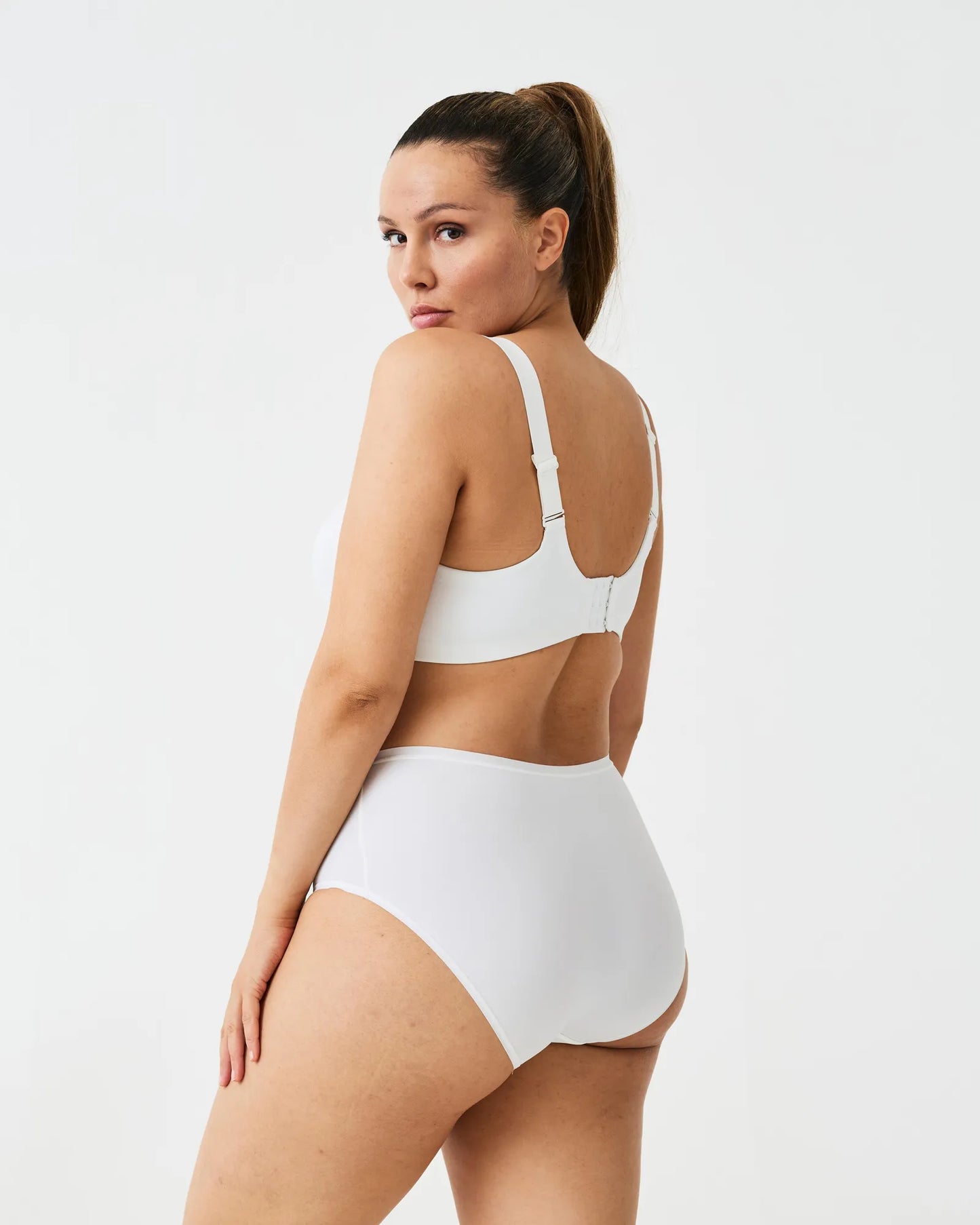 10210_1300_modell_001