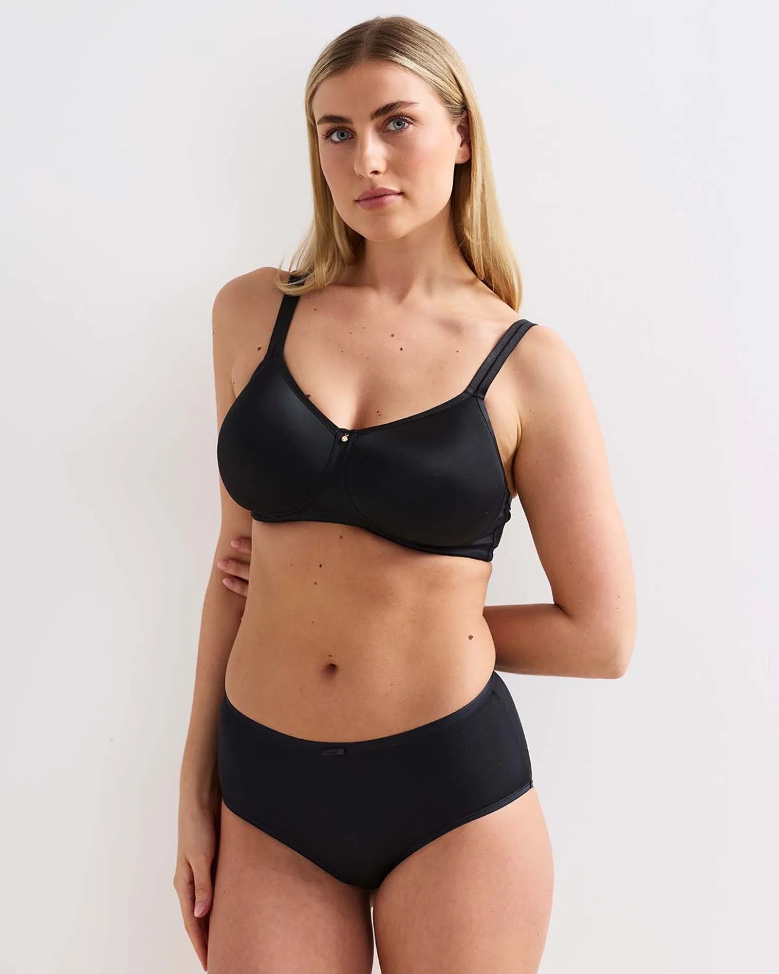 16100_1200_model_009