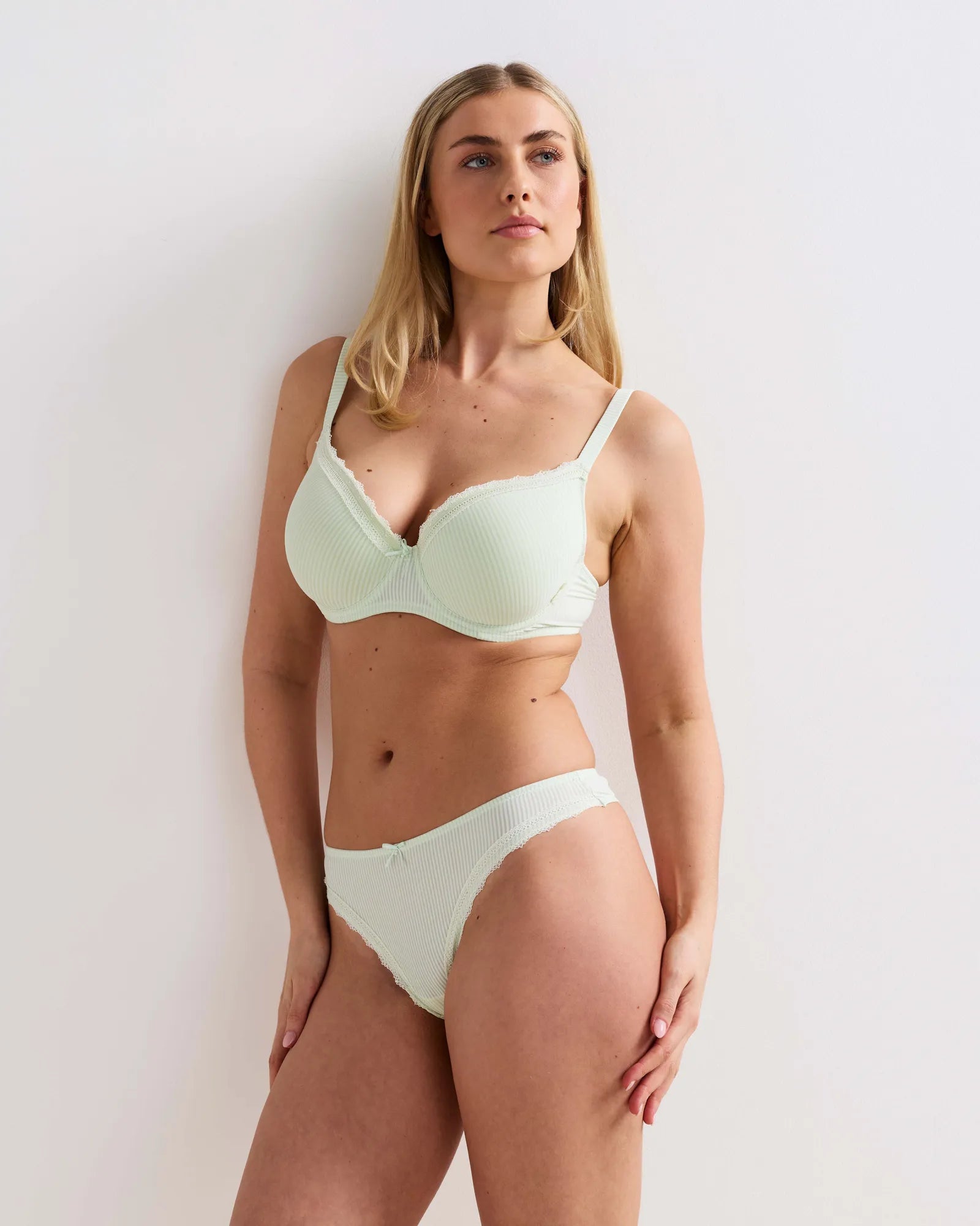 16233_8000-96153_8000_model_002