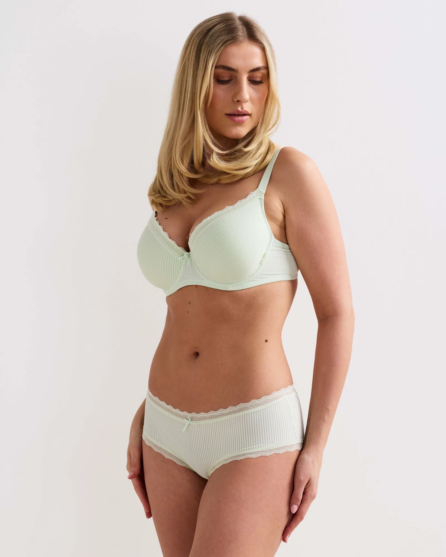 16233_8000-96253_8000_model_003