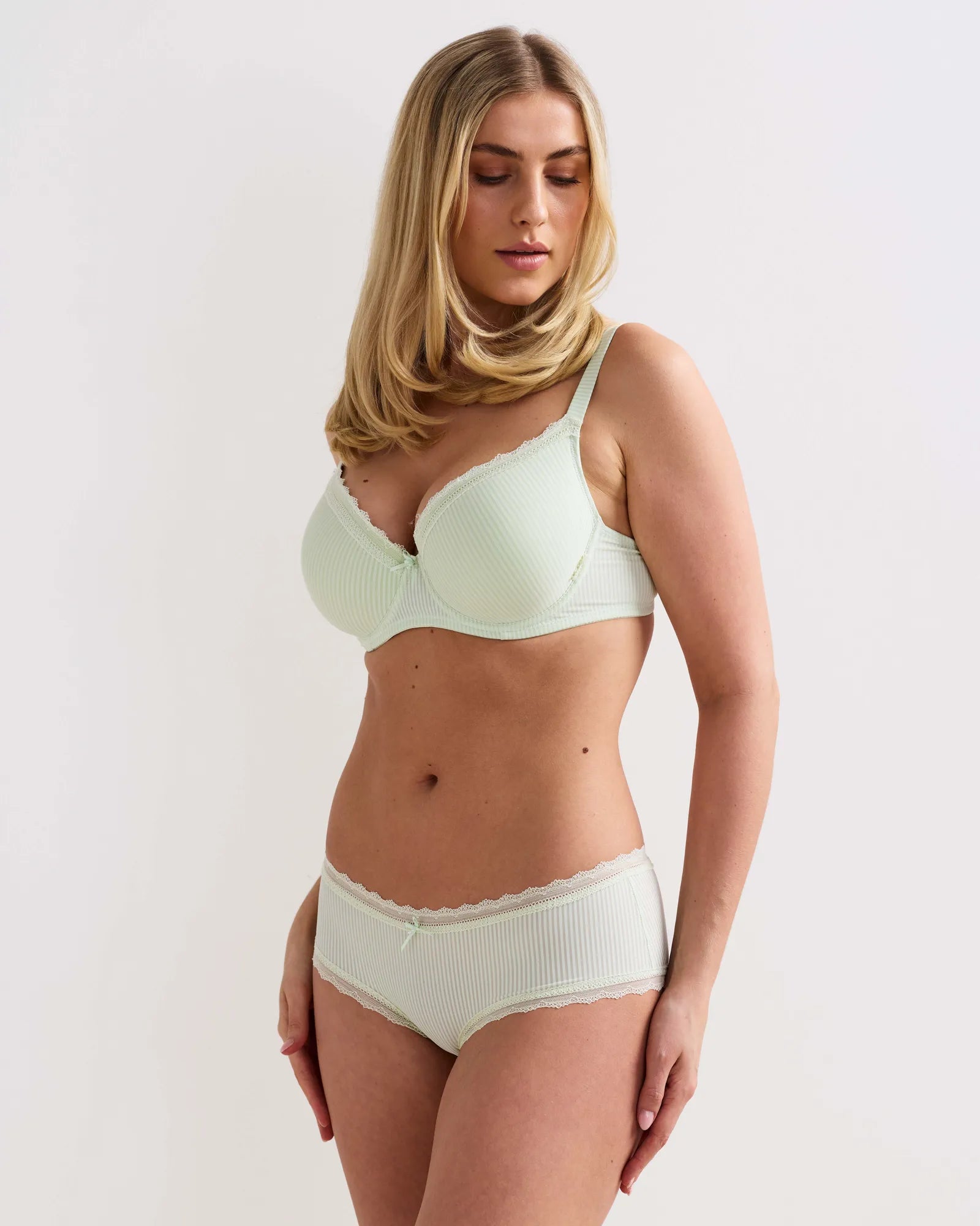16233_8000-96253_8000_model_003