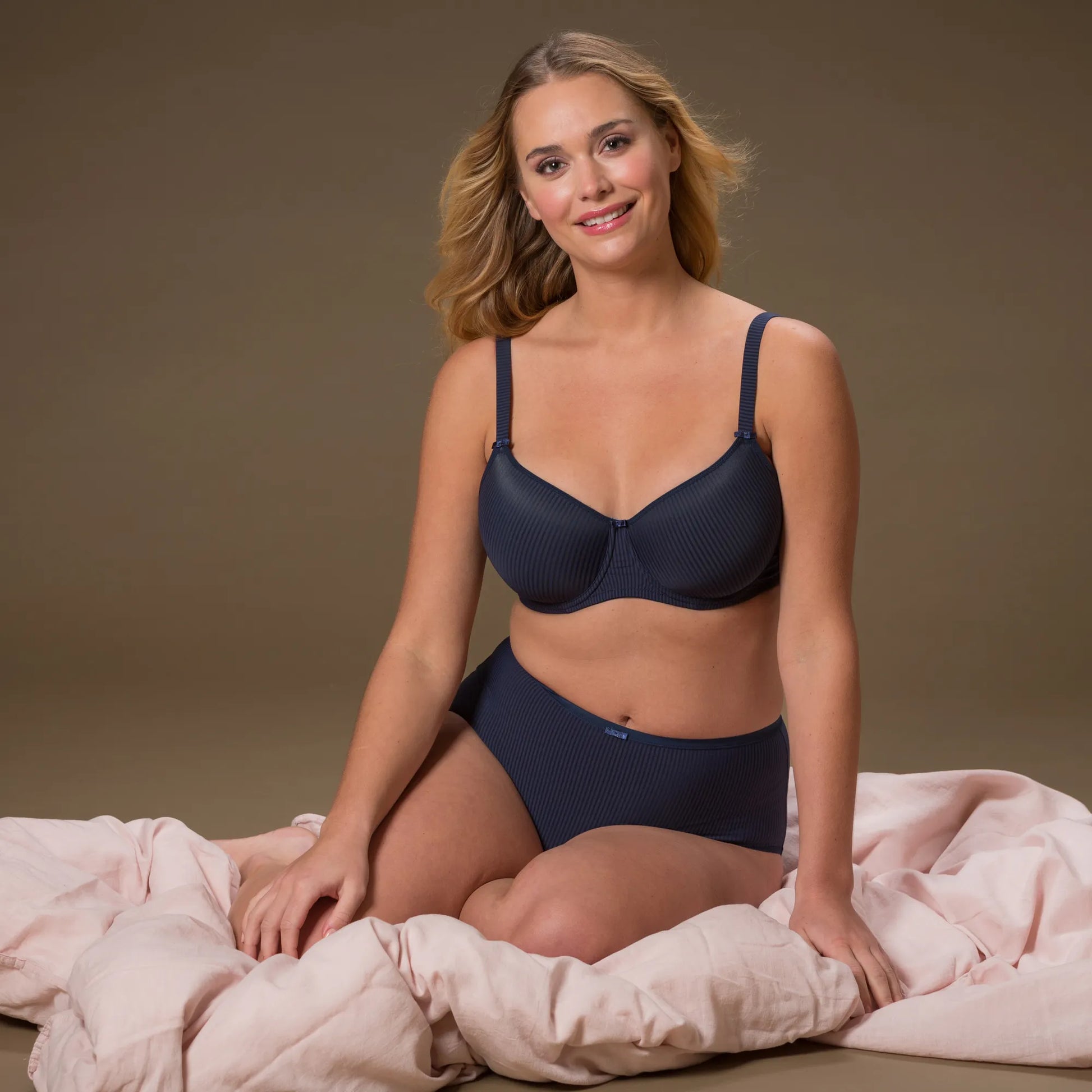 19400_7900+90294_7900_modell_044