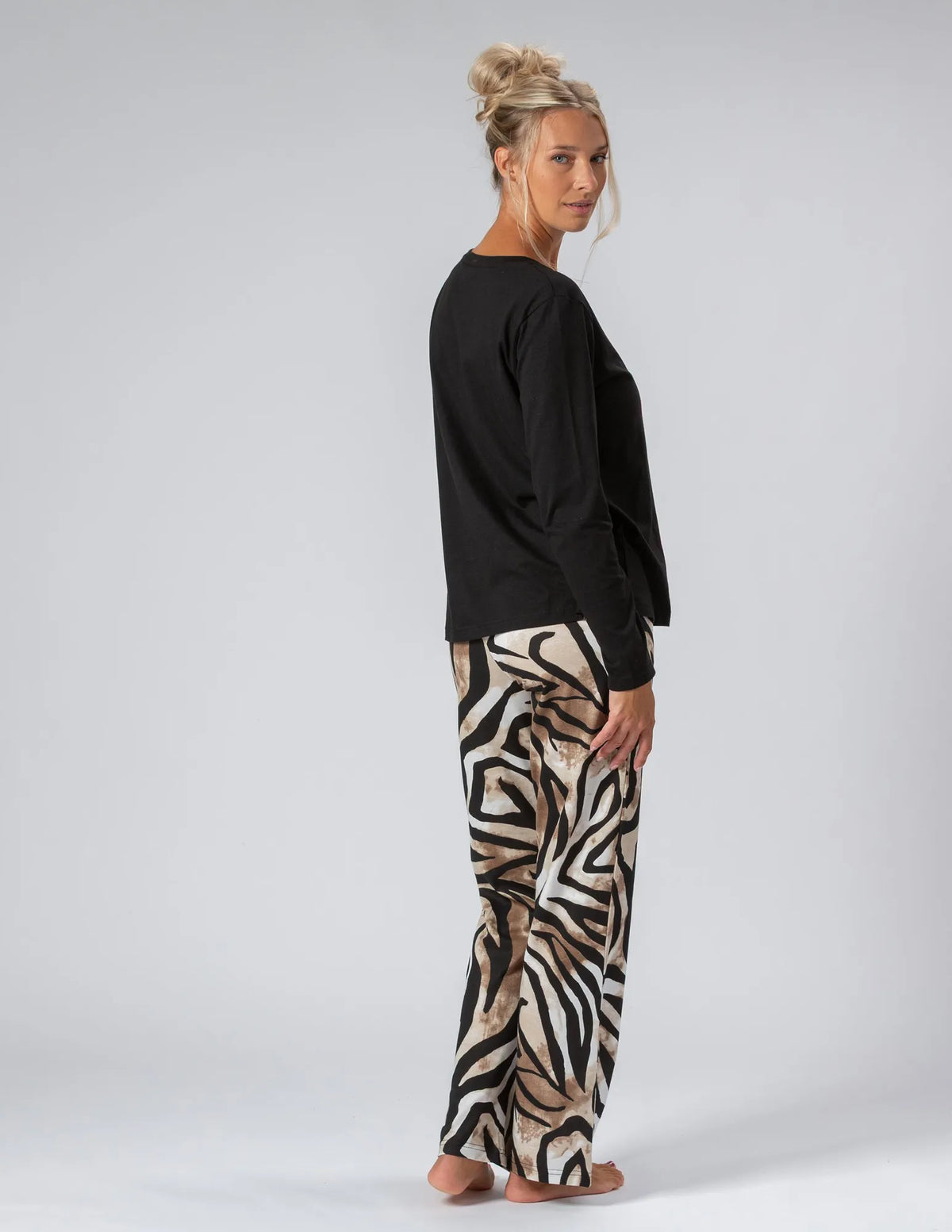 65239_1111_modell_035