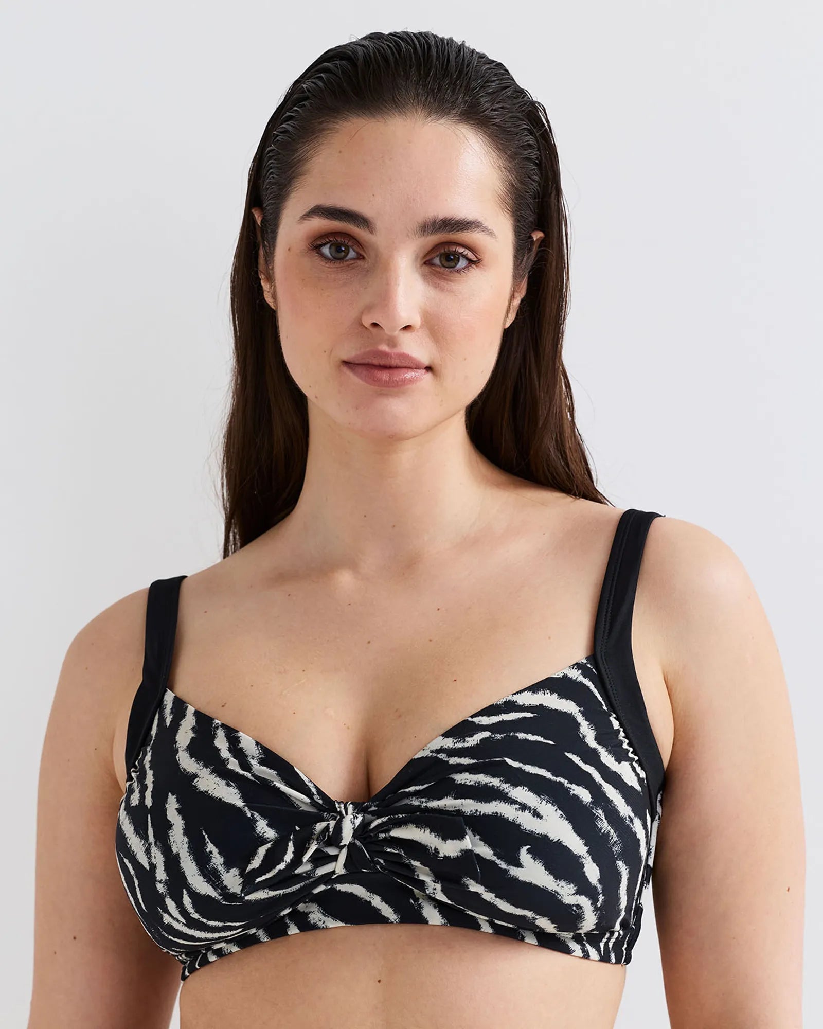 86207_1200_model_039