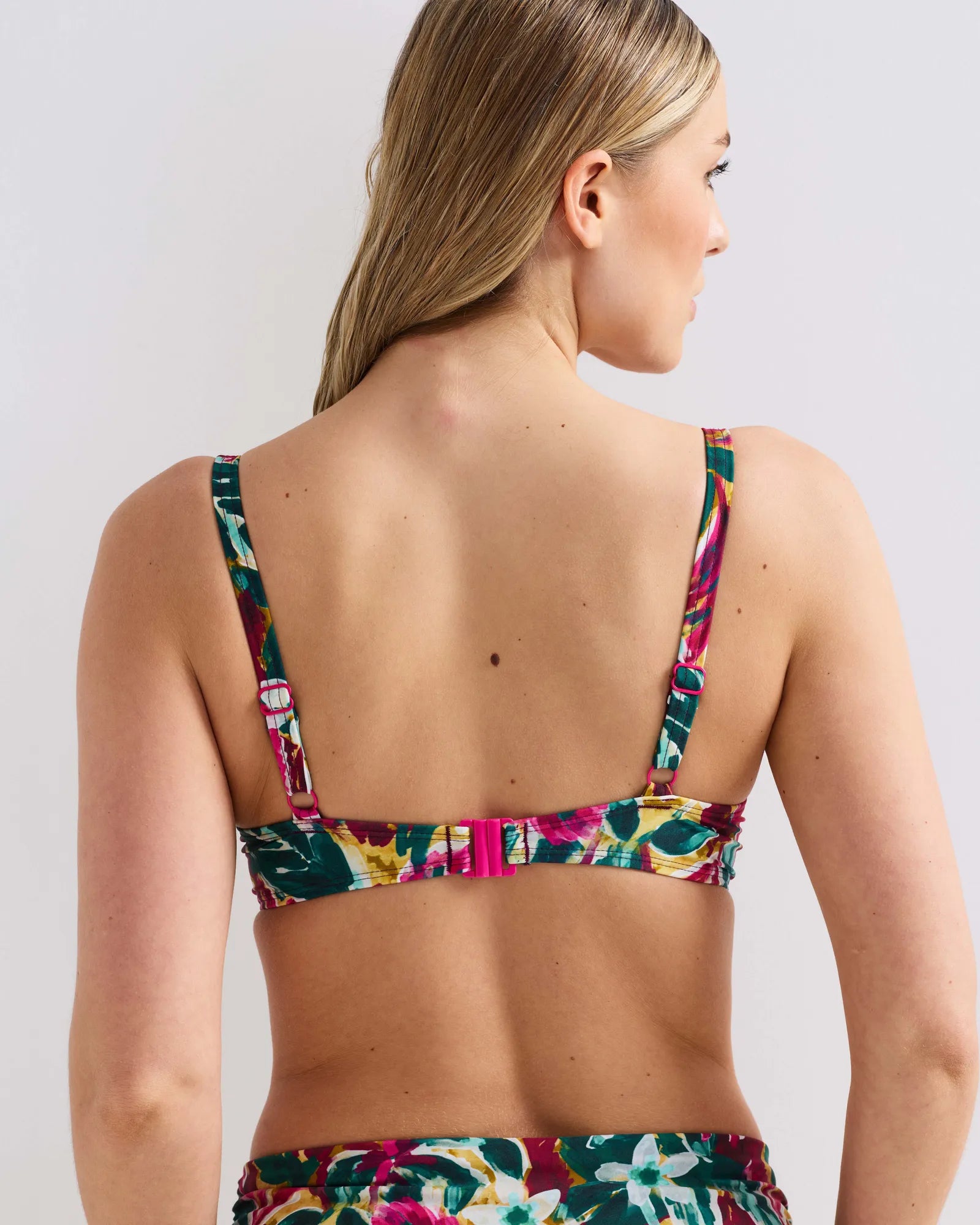 86211_1111_model_077