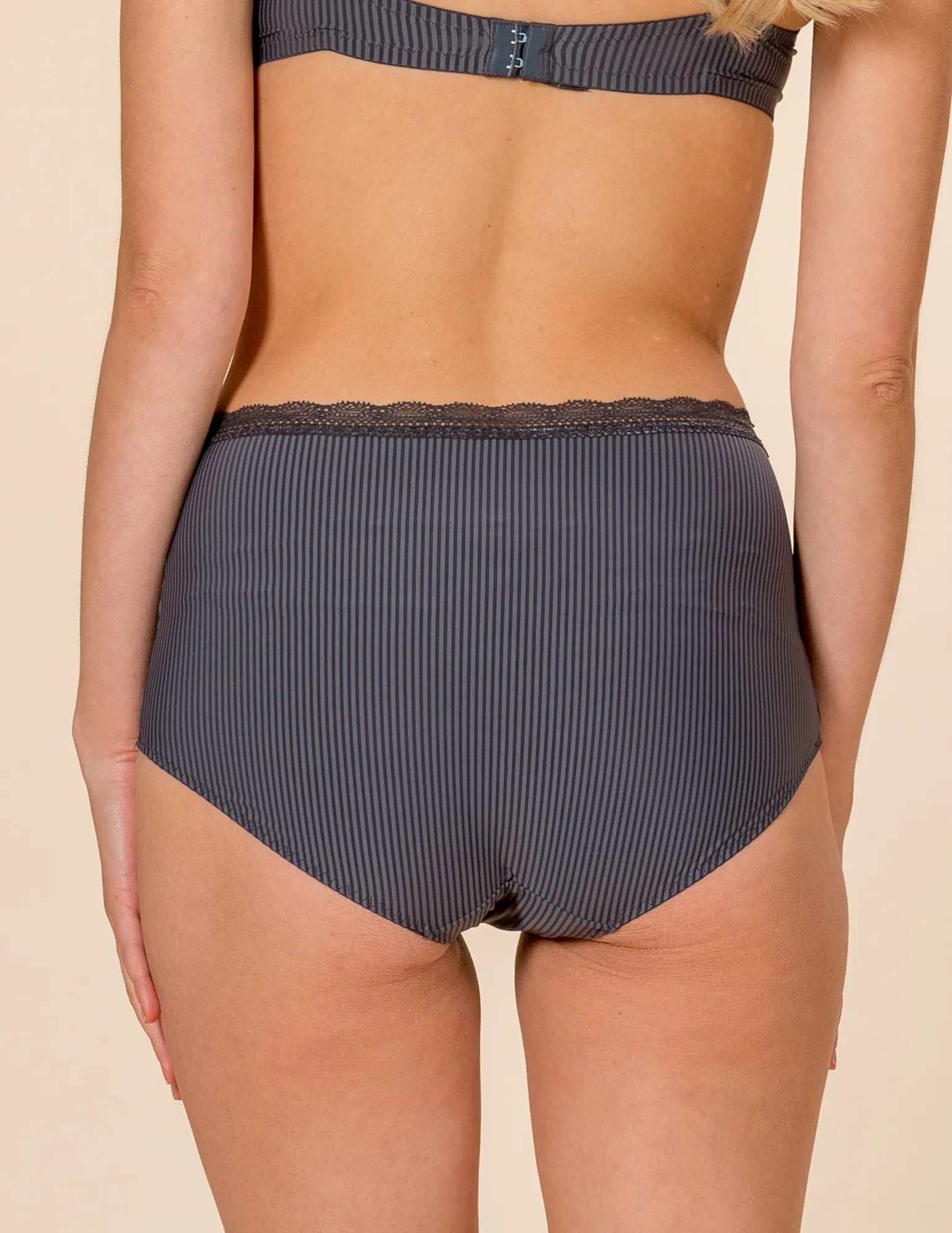 92263_2400_modell_025