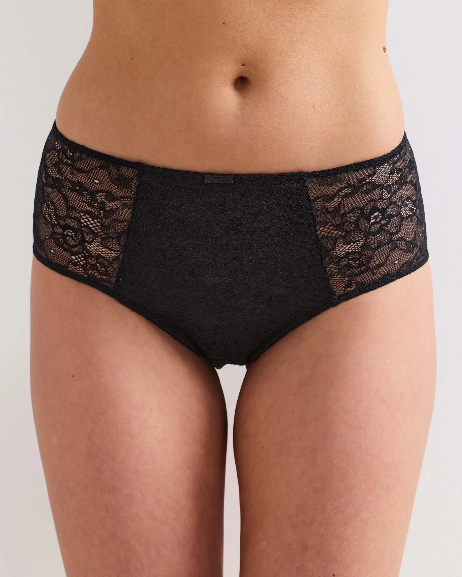 96152_1200_model_068